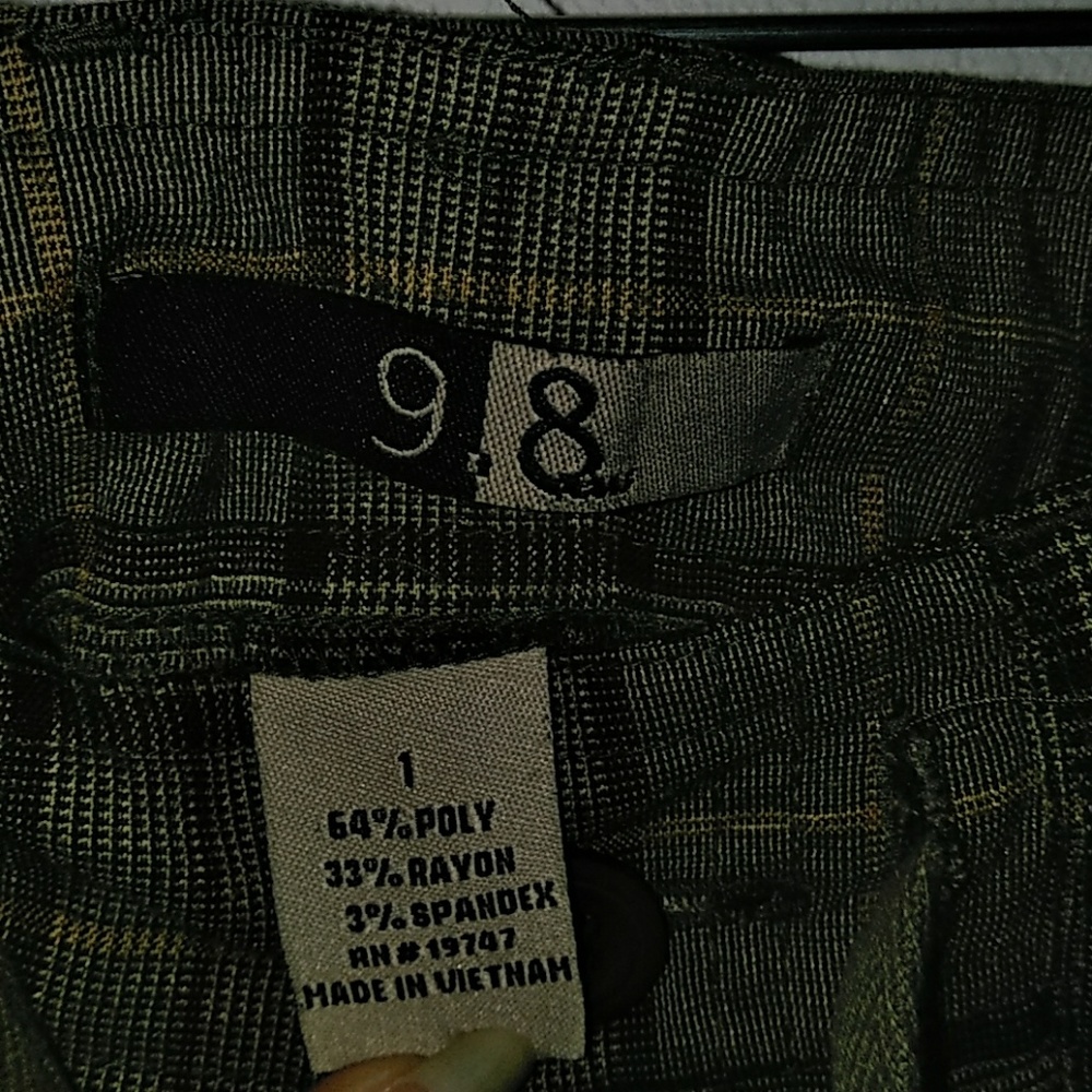Shorts - Picture 2 of 3